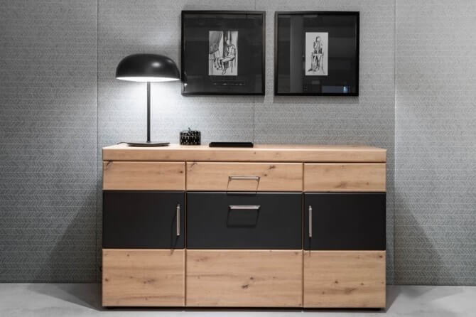 Czarne dodatki do mebli Czarne dodatki do mebli