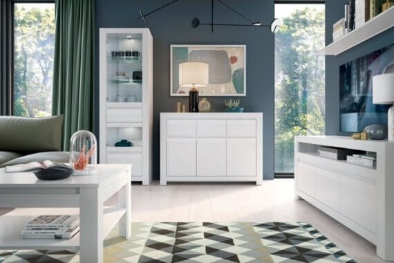 Mały pokój z białymi meblami Mały pokój z białymi meblami